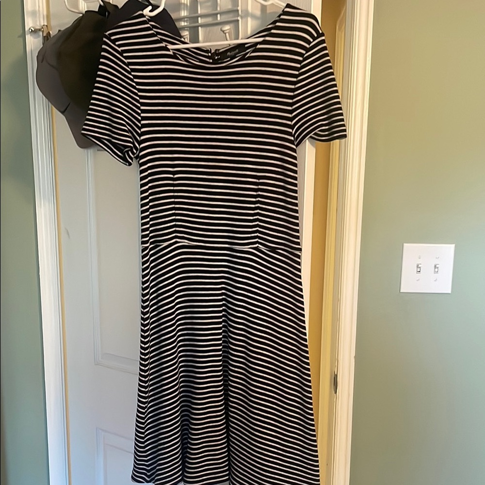 Madewell size L Black and White Striped Dress